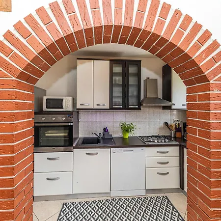 Апартаменты Put Lokvice I *