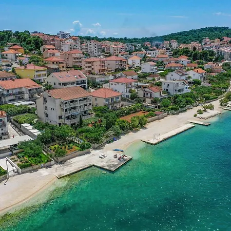 Put Lokvice I Трогир